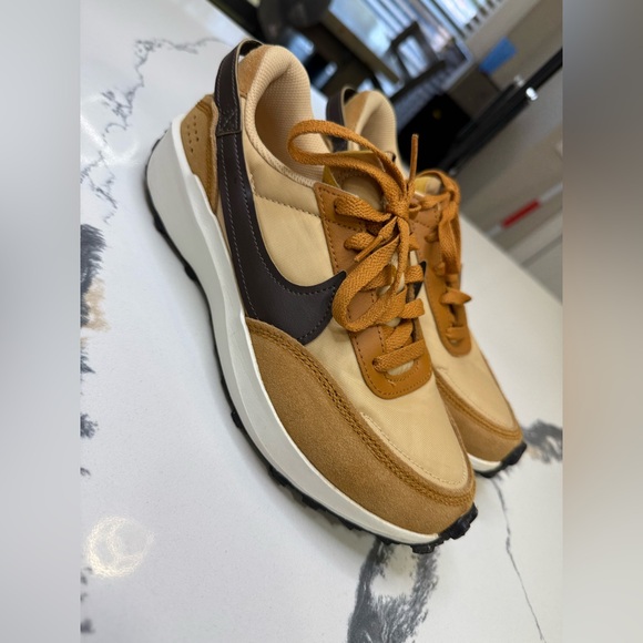 Nike Waffle Debut Shoes Women’s Size 7. 5 Sesame/Baroque Brown Sneakers DH9523 - Picture 2 of 6